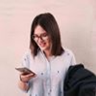 Emma  zoekt een Appartement / Studio in Antwerpen