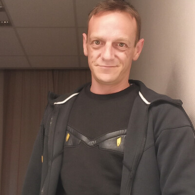 Jonathan  zoekt een Kamer / Studio in Antwerpen
