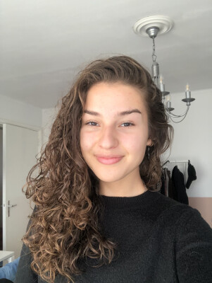 Nina zoekt een Studio in Antwerpen