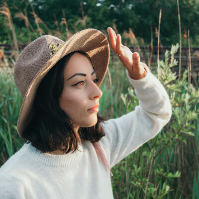 Nicole  zoekt een Kamer / Appartement / Studio in Antwerpen