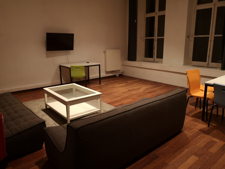 Living Room/Chill room 